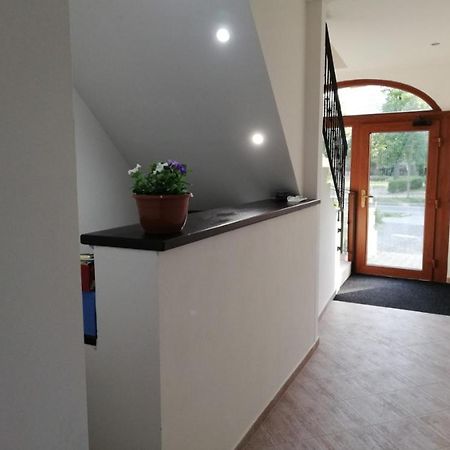 Penzion A Wellness - Jilan, Naves Svobody 39, オロモウツ エクステリア 写真